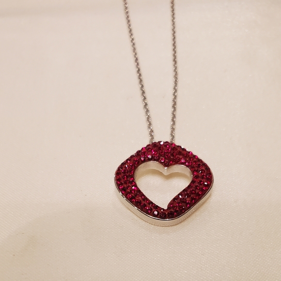 SWAROVSKI HEART NECKLACE - Picture 2 of 7